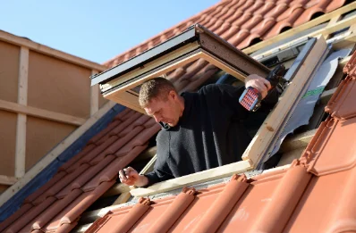 Pose de fenêtres de toit Velux à Peyraud